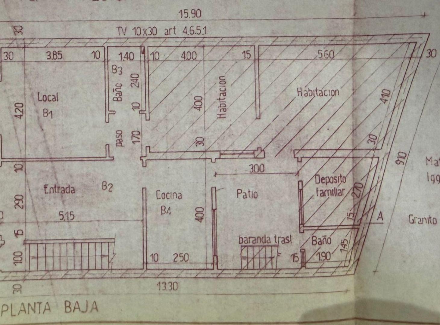 Casa con local en Av. Carrasco 400 CABA