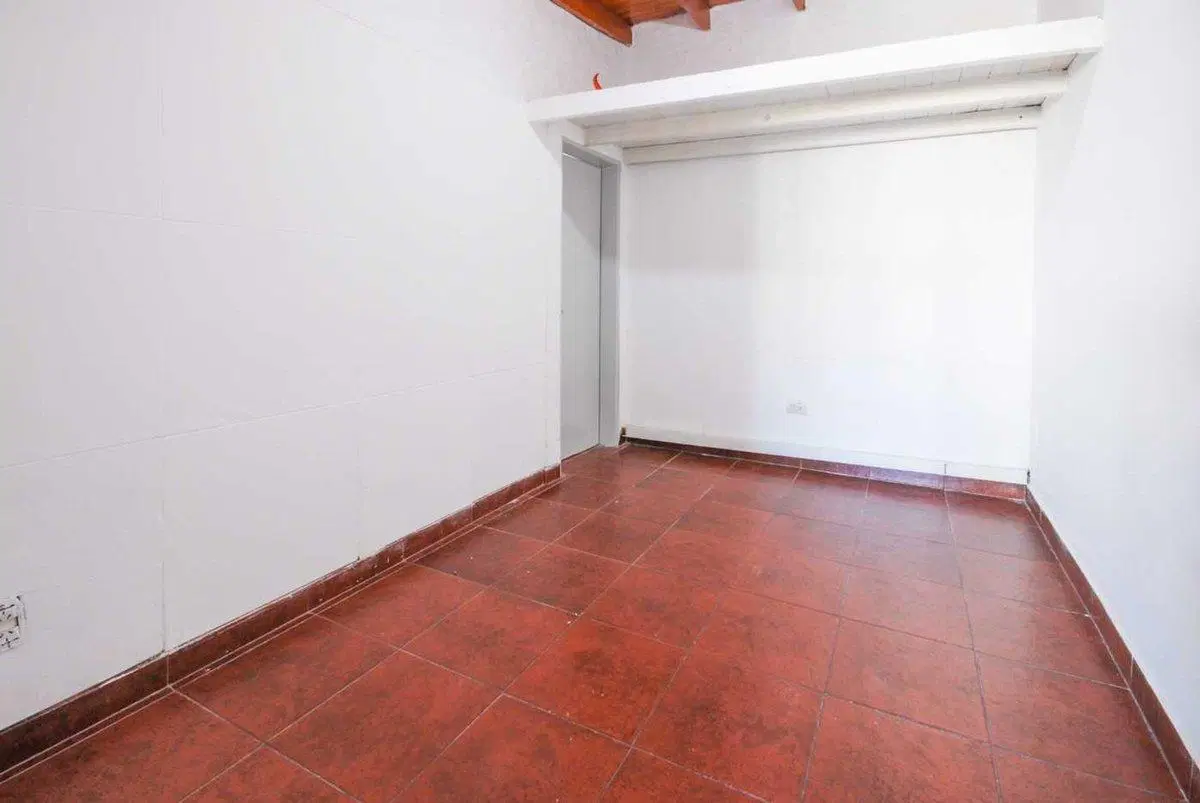 Casa 6 Amb VENTA Lomas del Mirador Cochera Terraza 5
