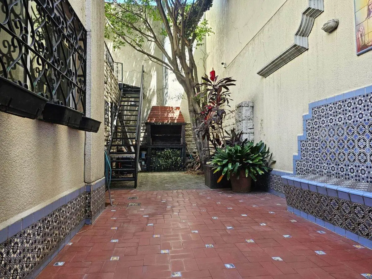 VENTA CASA 7 AMB COCHERA MONSERRAT PATIO TERRAZA 2
