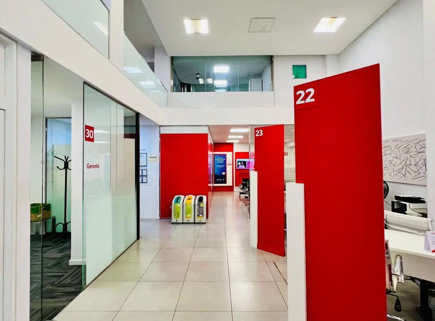 Alquiler Local Comercial Retiro sobre Av. Cordoba 3
