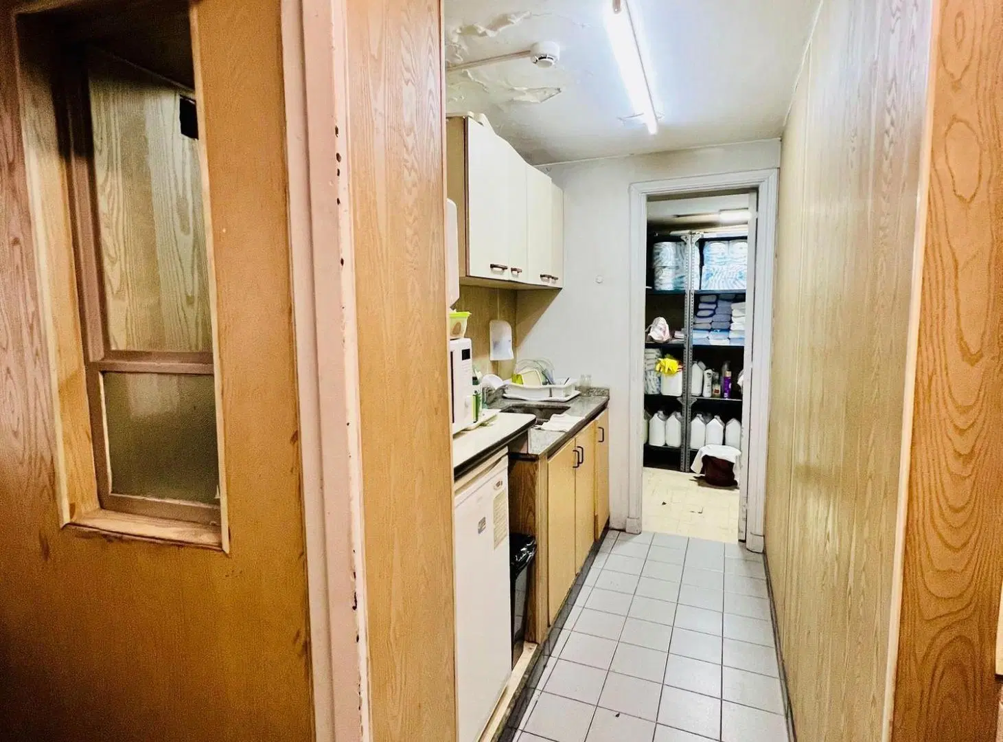 Alquiler Local Comercial Retiro sobre Av. Cordoba 4