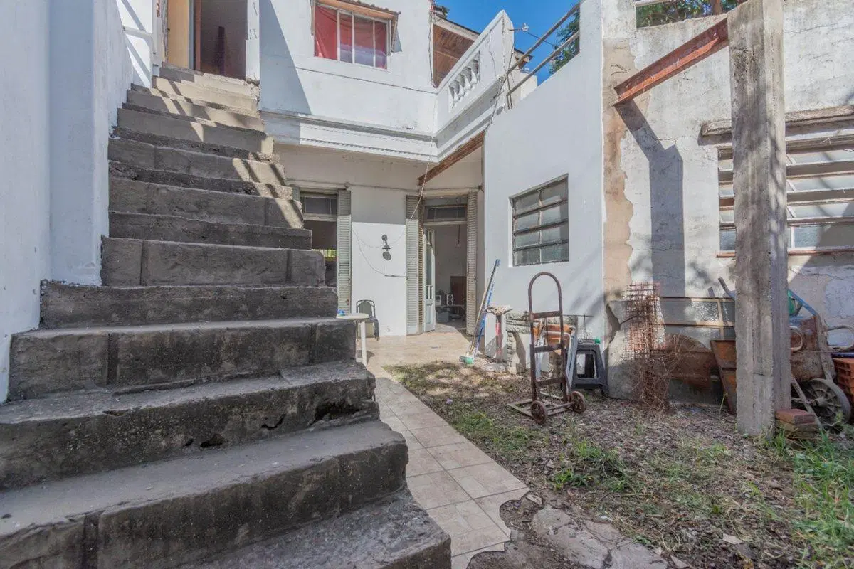 Casa en venta 6 Amb Flores lote propio 3