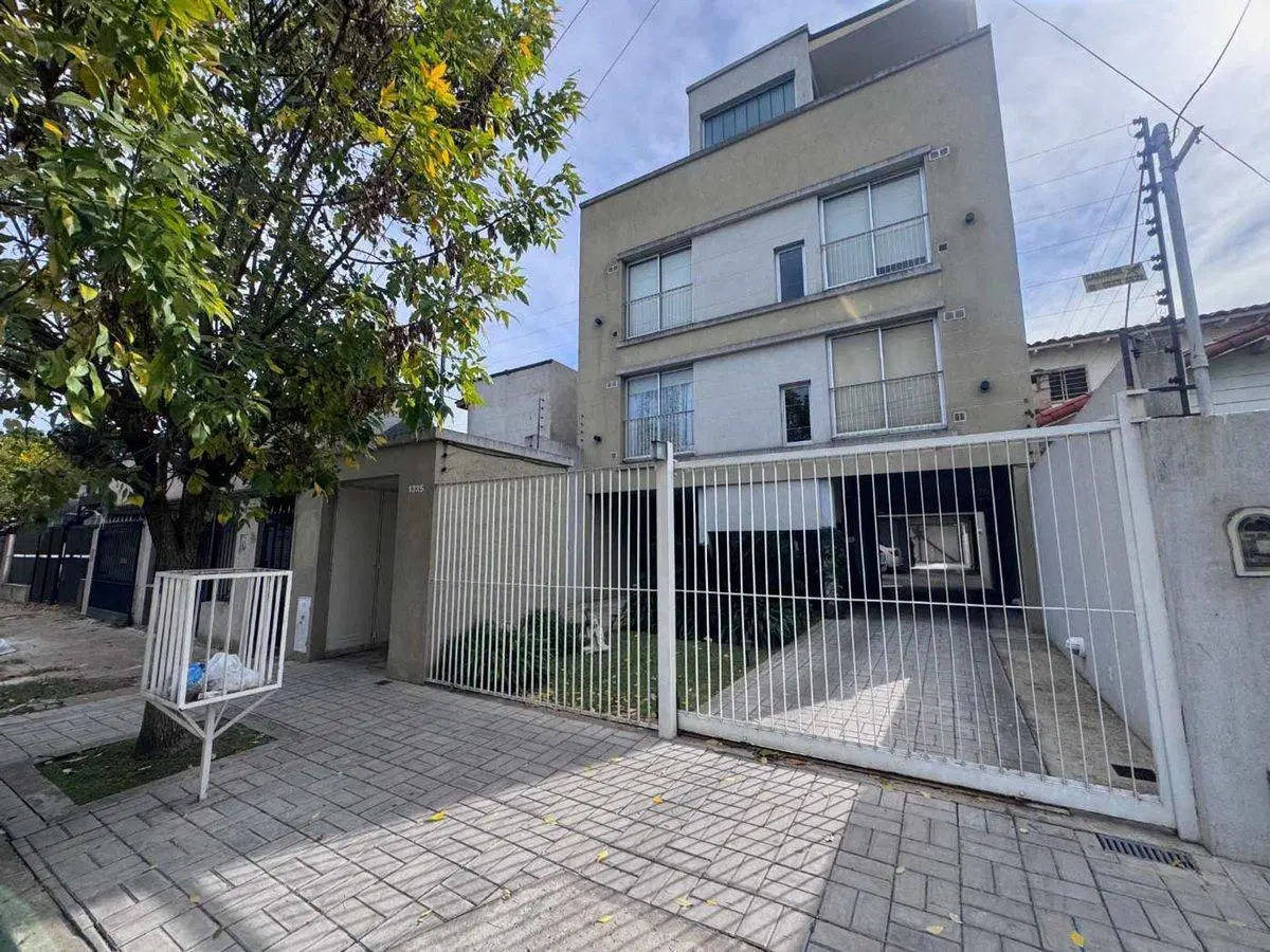 VENTA 2 AMB TERRAZA PROPIA COCHERA APTO CRED MORON 2