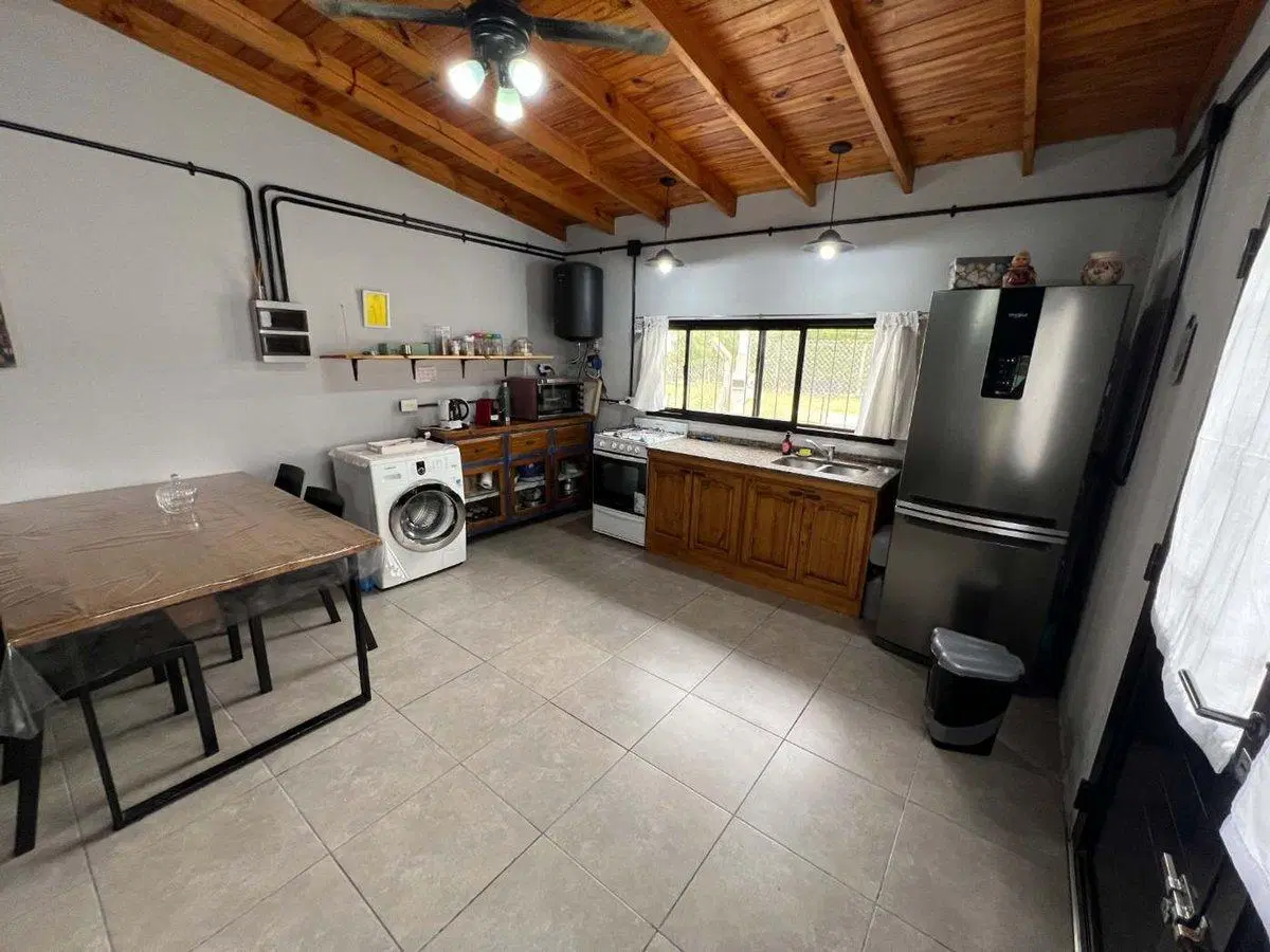 Casa PH venta 4 amb Brandsen con cochera y jardín 5