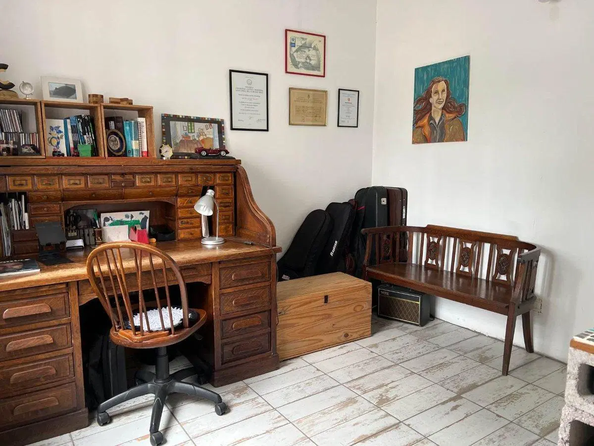Casa PH venta 4 amb Brandsen con cochera y jardín 3