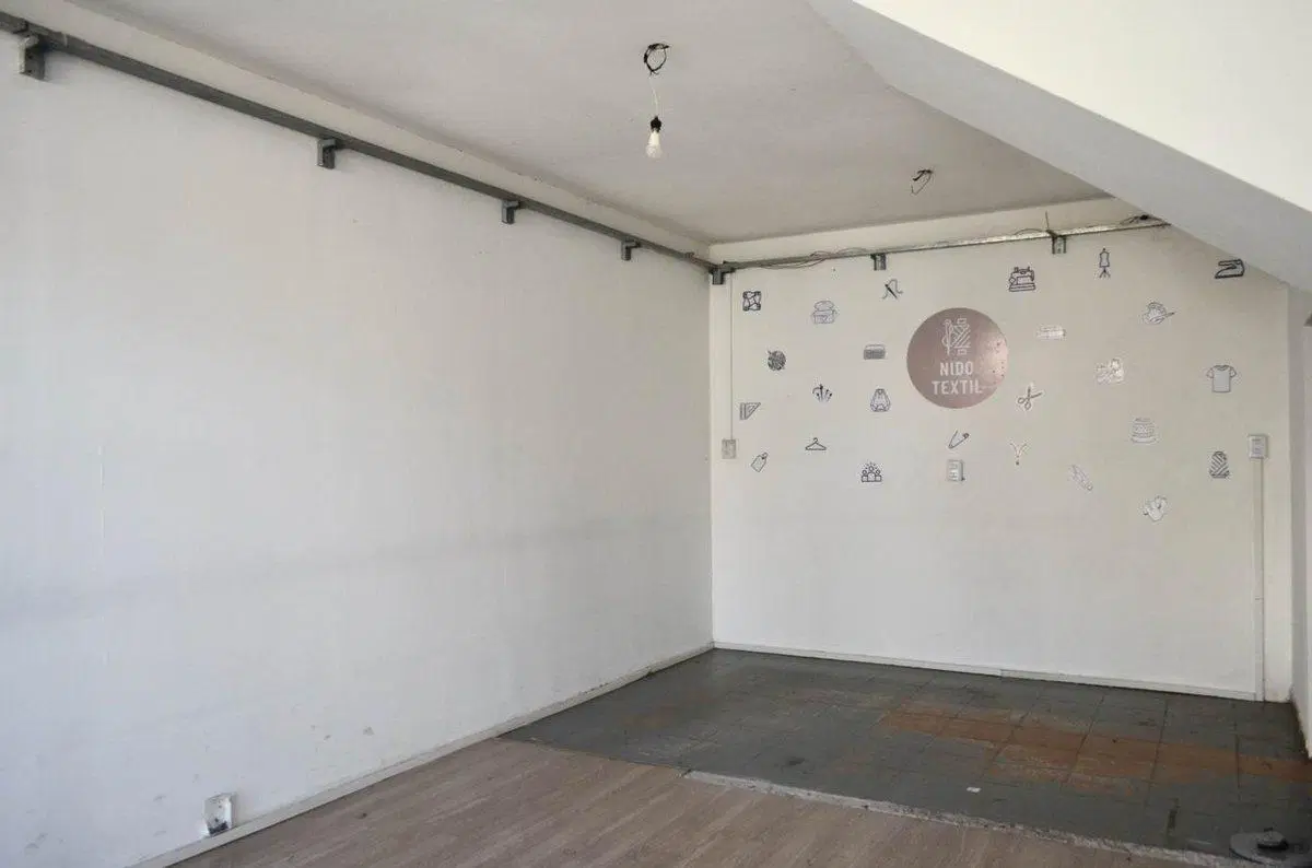 VENTA LOCAL COMERCIAL CIUDADELA CORONEL PERIN 2