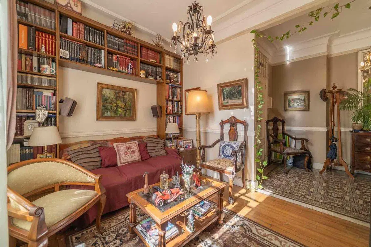 VENTA SEMI PISO 4 AMBIENTES MUY LUMINOSO SAN TELMO 5