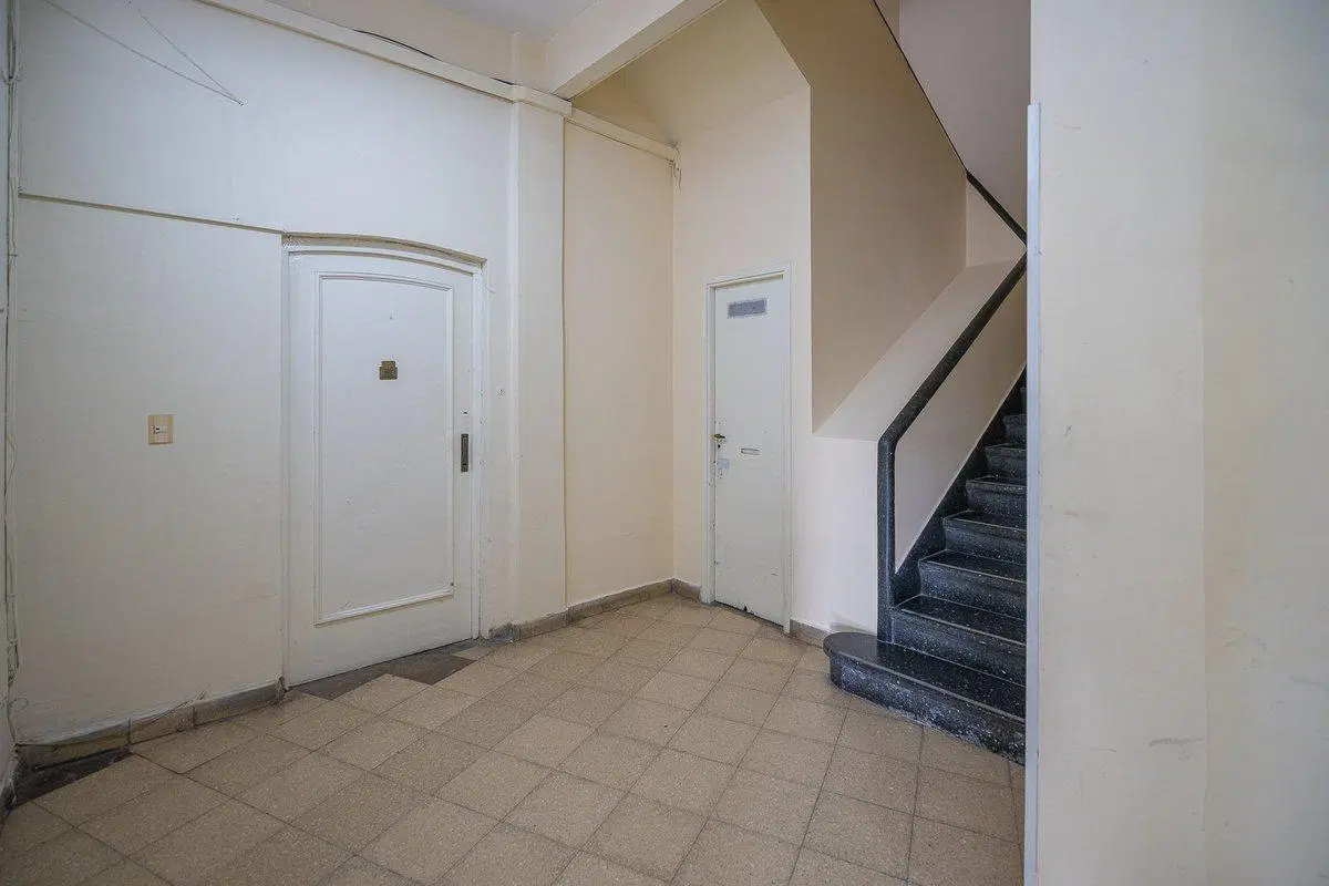 Casa edificio en block 20 u venta Pque Chacabuco 5