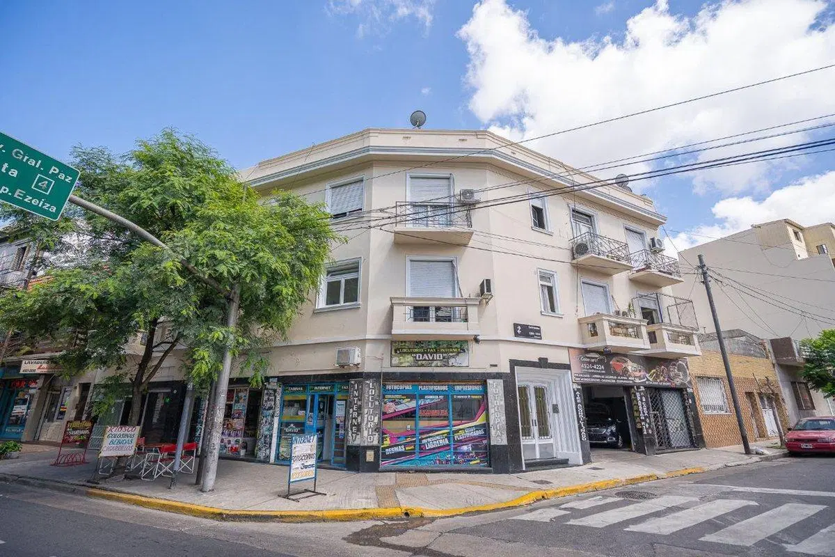 Edificio casa en block 20 u venta Pque Chacabuco 5
