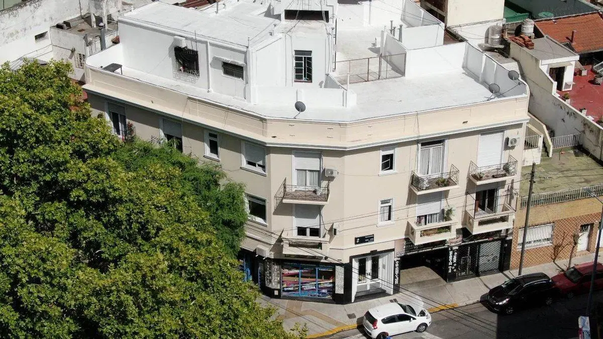 Edificio casa en block 20 u venta Pque Chacabuco 2