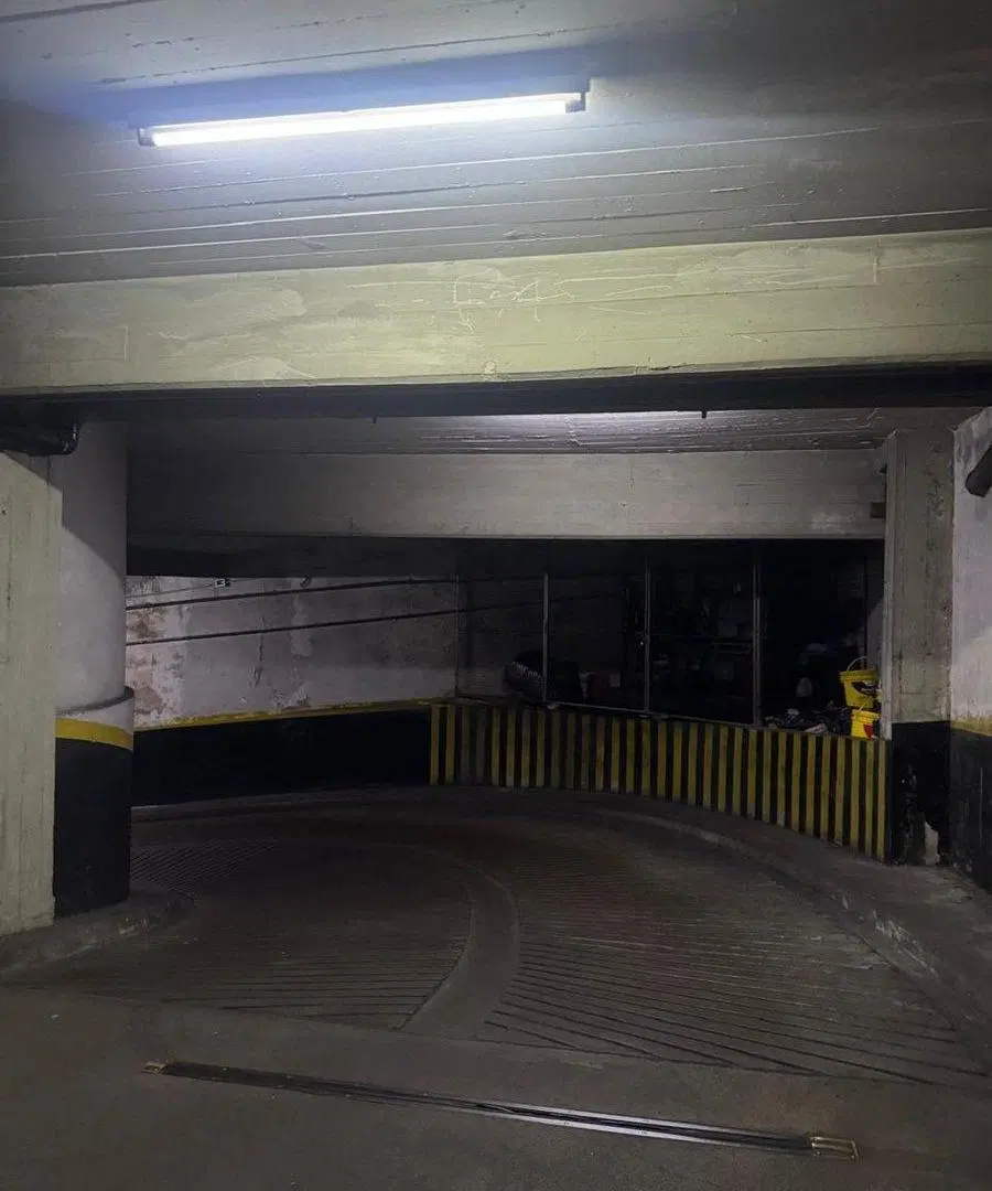 VENTA COCHERA CUBIERTA EN  2SS P. PATRICIOS 5