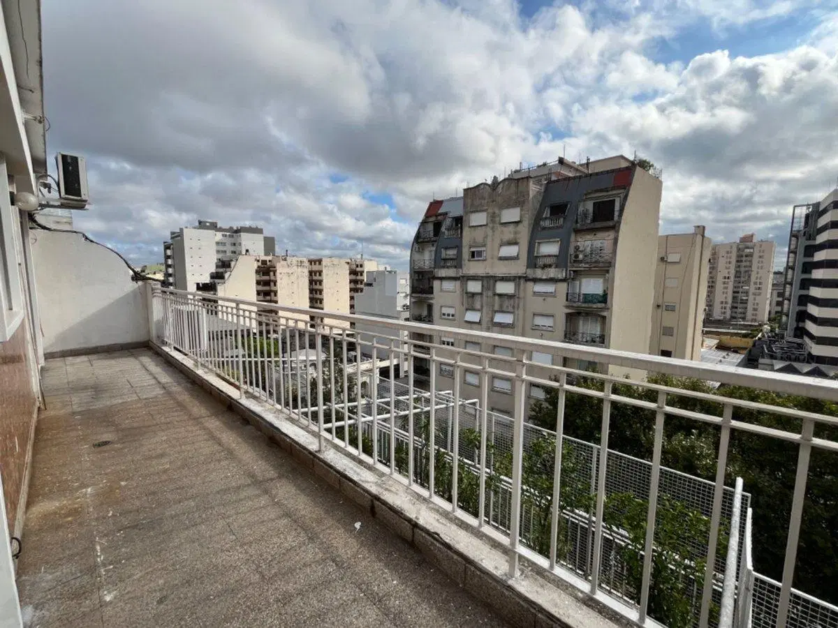 ALQUILER DPTO 3 AMB BALCÓN COCHERA BARRACAS 2