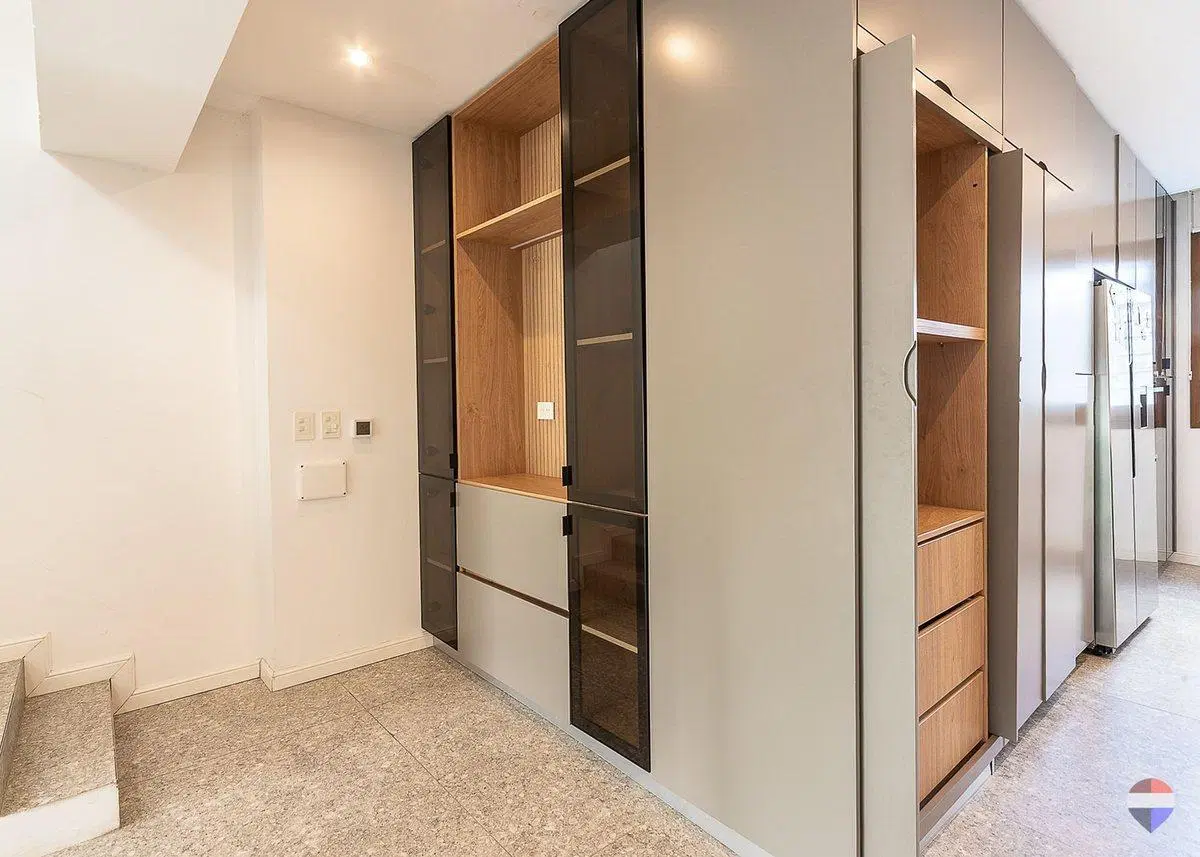 VENTA CASA 5 AMB 4 SUITE COCHERA DOBLE PILETA 2