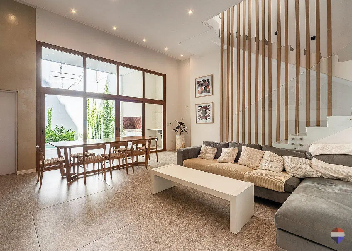 VENTA CASA 5 AMB 4 SUITE COCHERA DOBLE PILETA 4