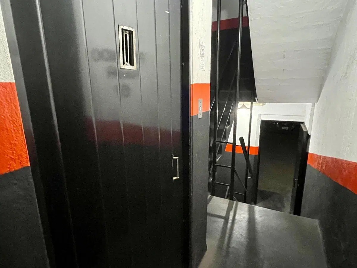VENTA COCHERA FIJA CUBIERTA GRANDE RECOLETA 5