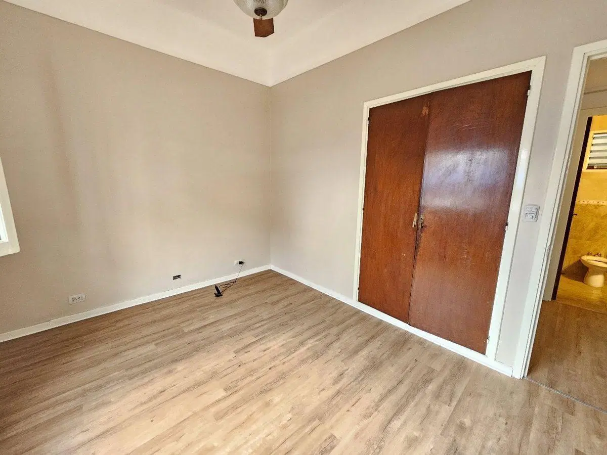 Depto 2 amb en venta en San Telmo con Balcon 3