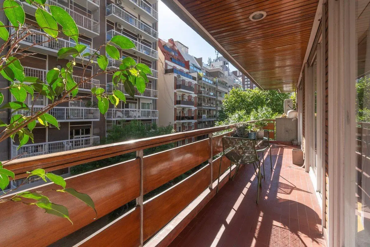 Venta 4 ambientes cochera balcón depend Cañitas 2