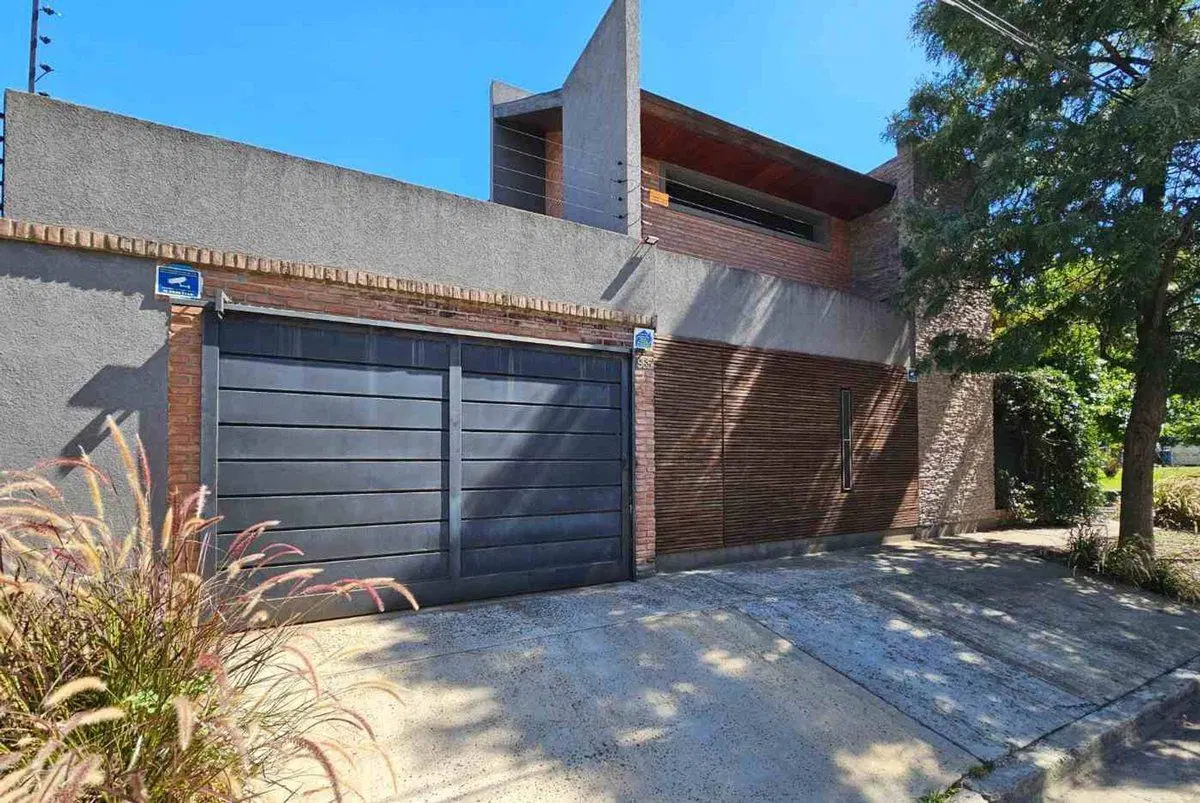 Casa 6 amb Venta El Palomar Pileta Parque PERMUTA 3