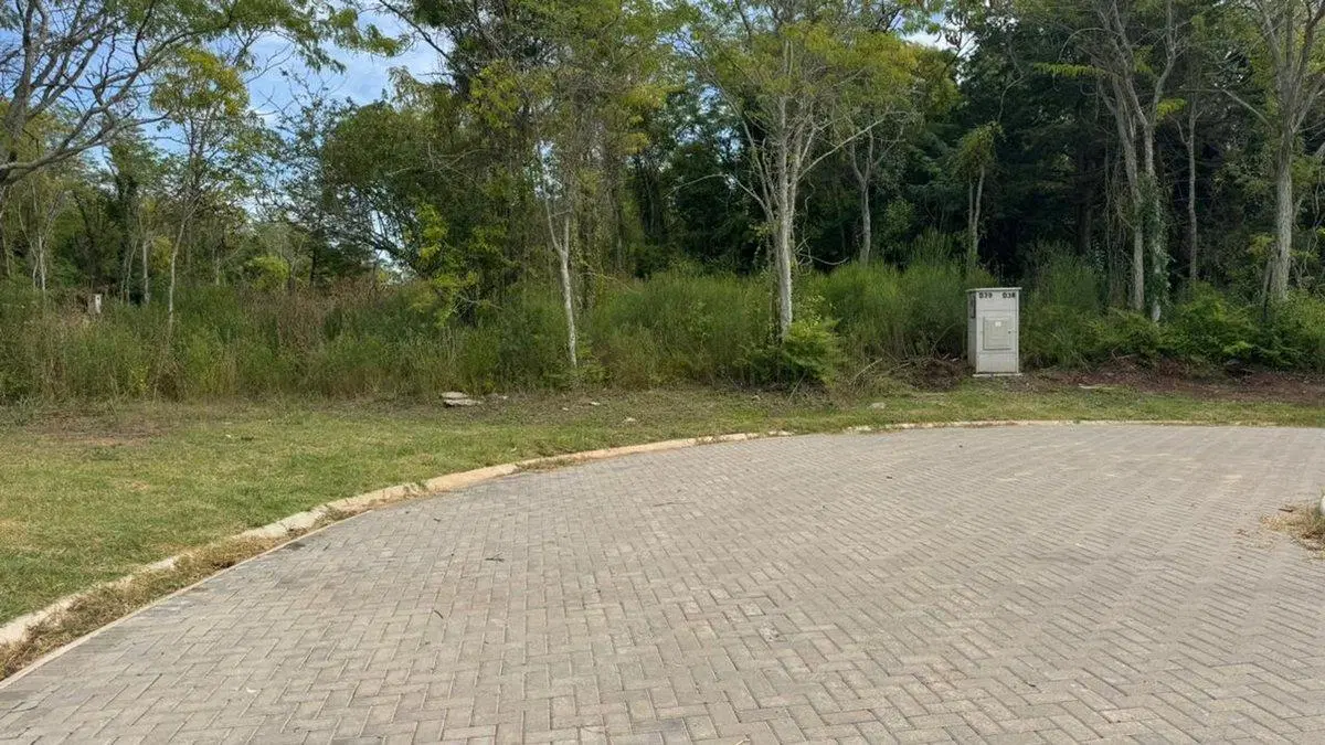 LOTE DE 655 M2 EN EL BARRIO RESERVA FINCAS HUDSON 4