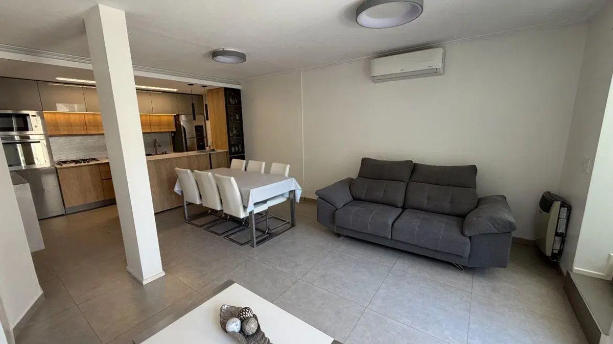 PH DUPLEX TIPO CASA 3 AMB EN VENTA DEVOTO PILETA 3