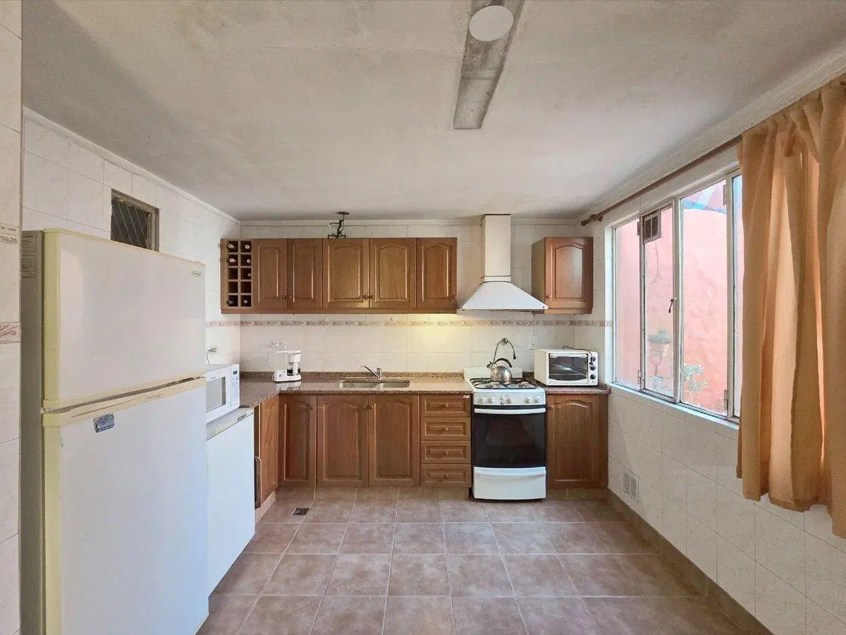 CASA 5 AMBIENTES CON COCHERA Y PILETA SAN ISIDRO 3