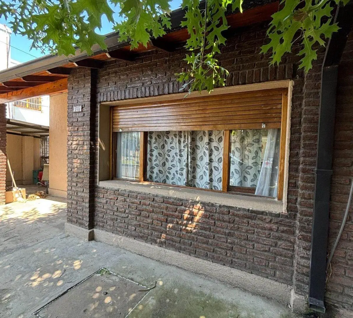 VENTA CASA 4 AMBIENTES COCHERA QUILMES APTO CRED 3