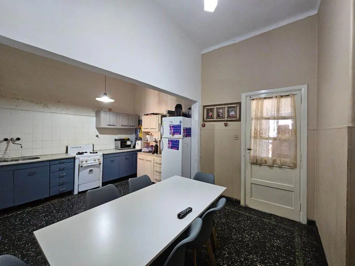 Casa 3 ambientes VENTA Gerly AVELLANEDA c terraza 5