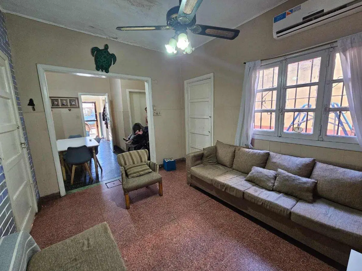 Casa 3 ambientes VENTA Gerly AVELLANEDA c terraza 4
