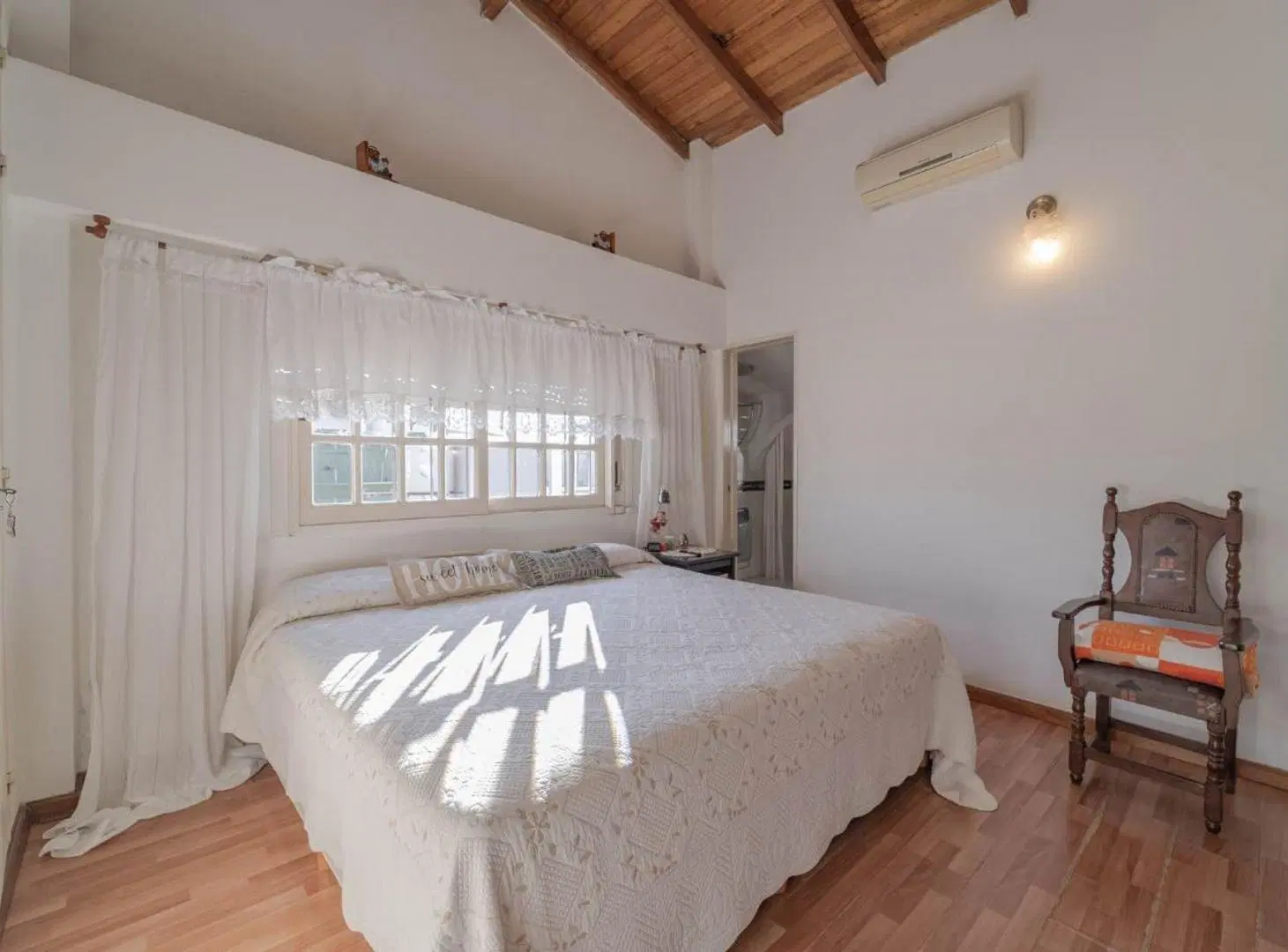 VENTA CASA 5 AMBIENTES CON QUINCHO SANTOS LUGARE 5