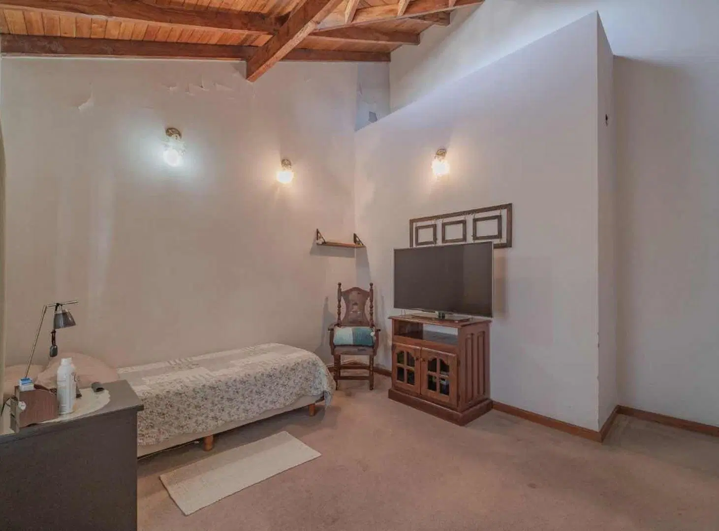 VENTA CASA 5 AMBIENTES CON QUINCHO SANTOS LUGARE 4