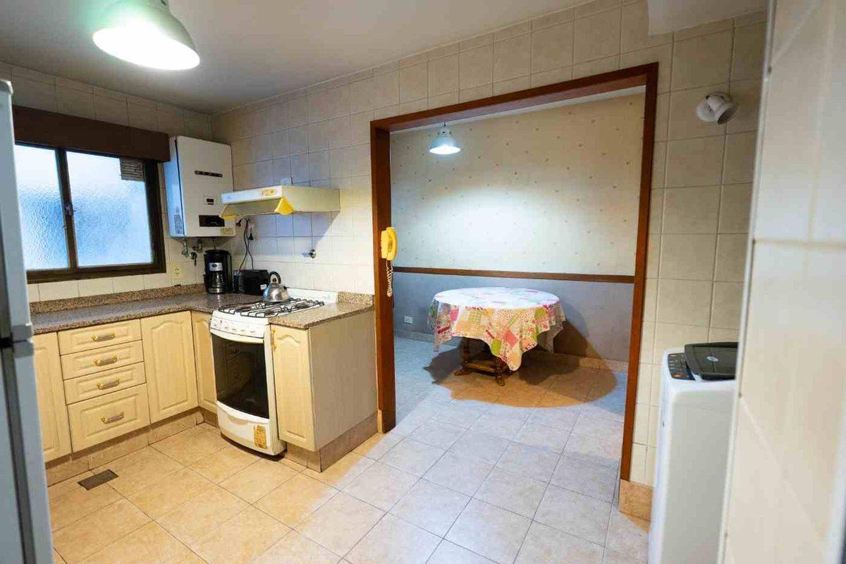 DEPTO VENTA 5 AMB BALCON COCHERA BAULERA RECOLETA