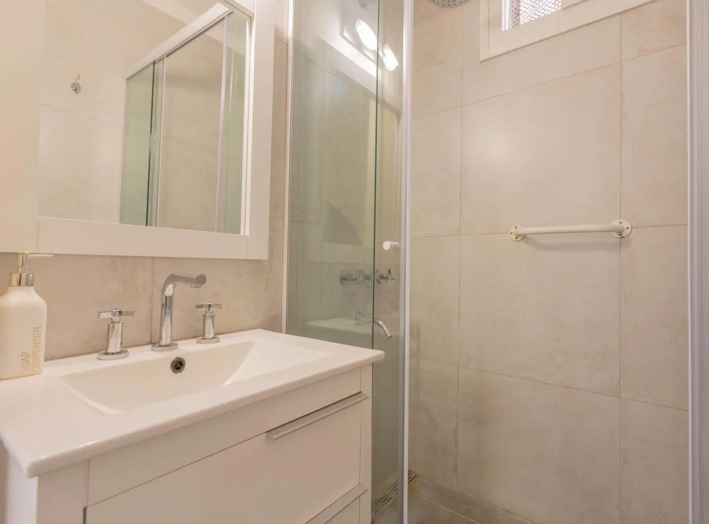 Depto 3 amb en venta Cañitas con Balcon 8