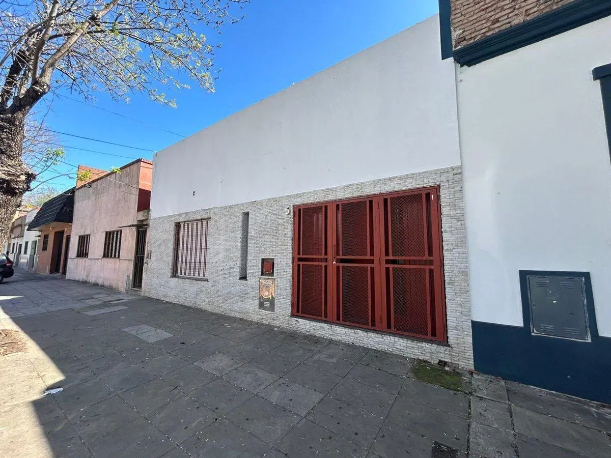 Venta Casa 5 Amb terraza jardín  Parque Chacabuco 4
