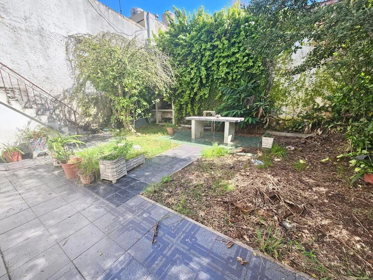 Venta Casa 5 Amb terraza jardín  Parque Chacabuco 3