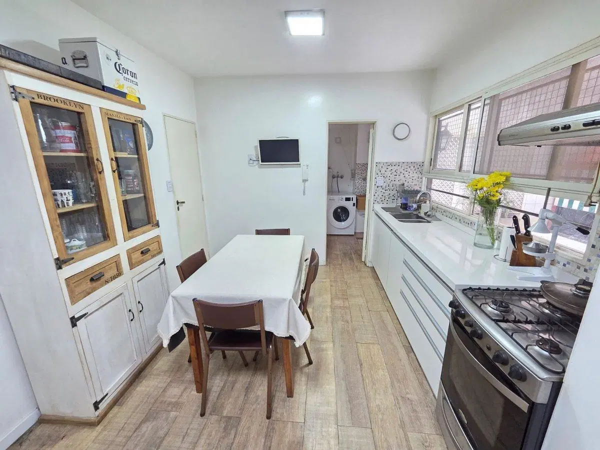 Venta 4 ambientes Recoleta Patio Cochera Balcón 8