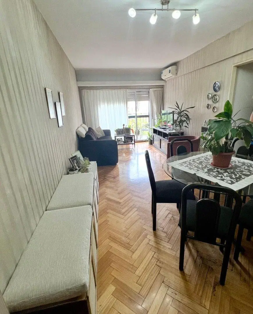 VENTA DEPTO 4 AMBIENTES CON DEPENDENCIA 4