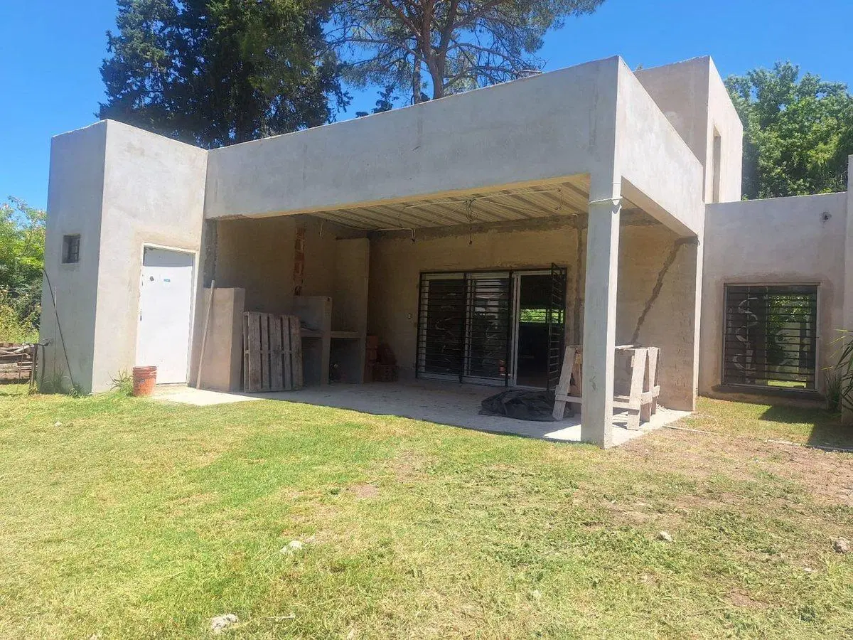CASA 5 AMB VENTA A TERMINAR EL CAZADOR ESCOBAR 5