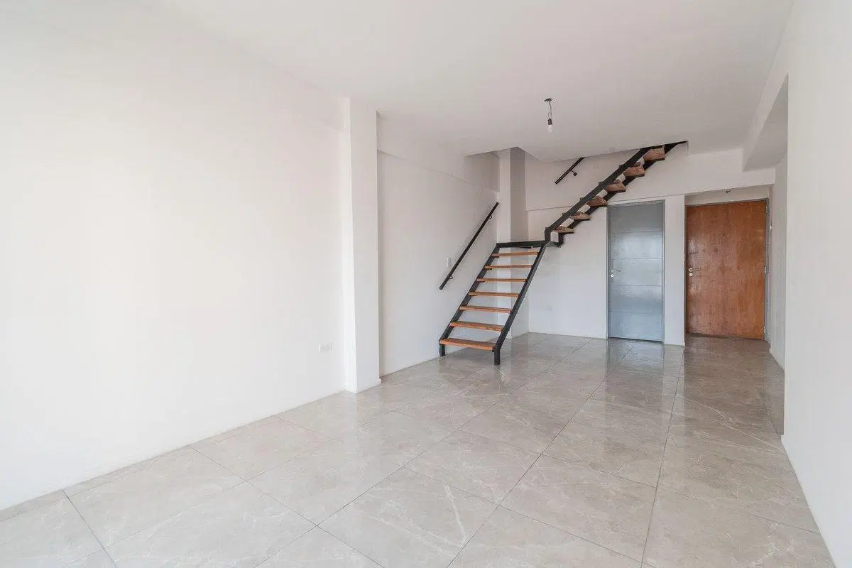 VENTA 3 AMB BALCON Y TERRAZA PROPIA CIUDADELA 2