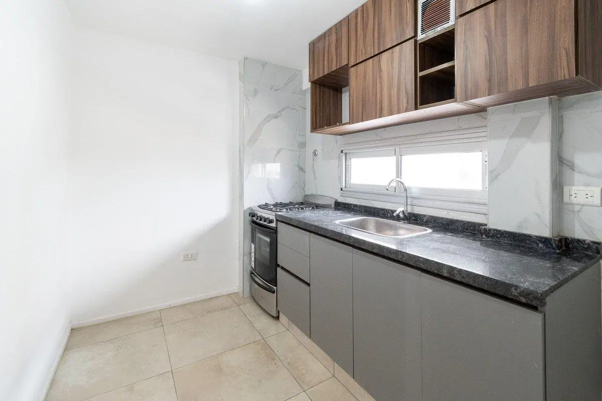 VENTA 3 AMB BALCON Y TERRAZA PROPIA CIUDADELA 5