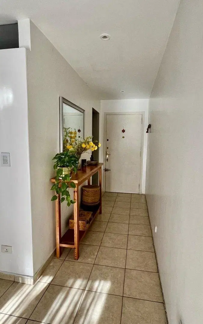 EN VENTA 2 1/2 AMBIENTES AV. CABILDO Y AV. LACROZE 5