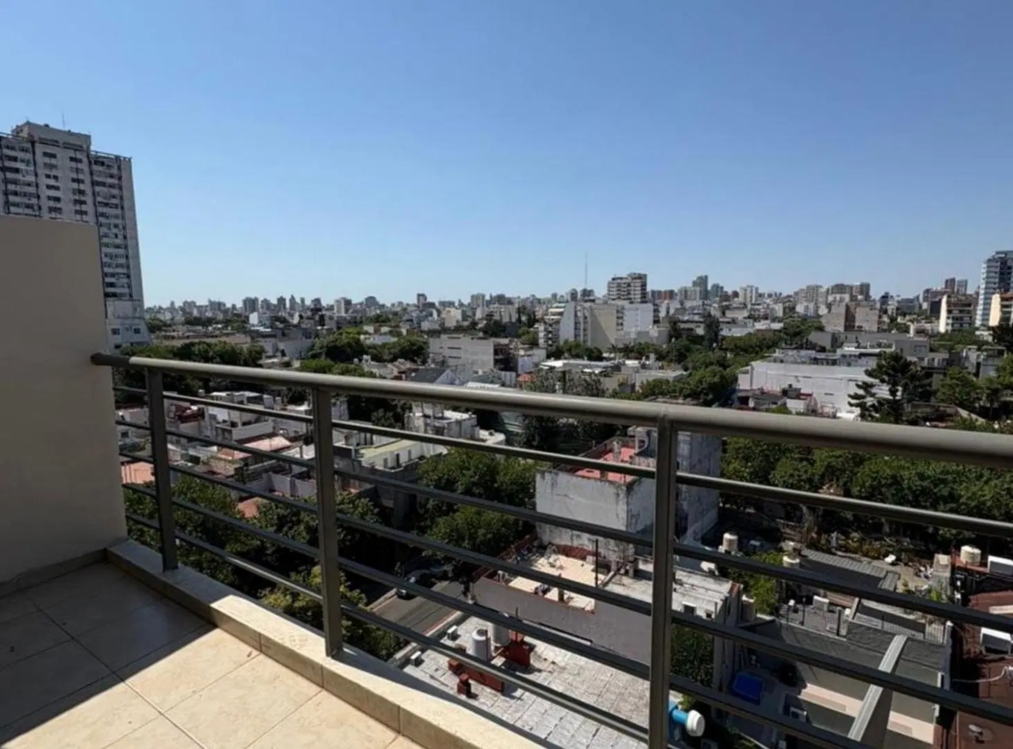 VENTA DEPARTAMENTO DOS AMBIENTES COLEGIALES BALCON 5