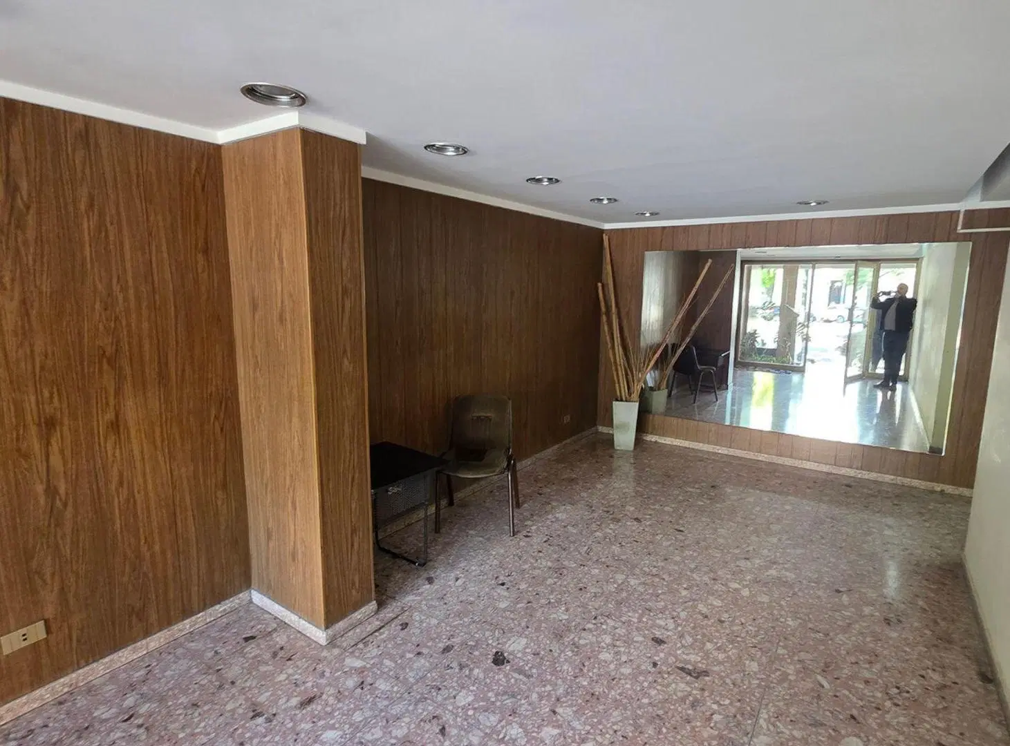 VENTA COCHERA FIJA Y CUBIERTA CHACARITA 3