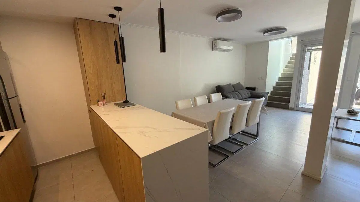PH DUPLEX TIPO CASA 3 AMB EN VENTA DEVOTO PILETA 4