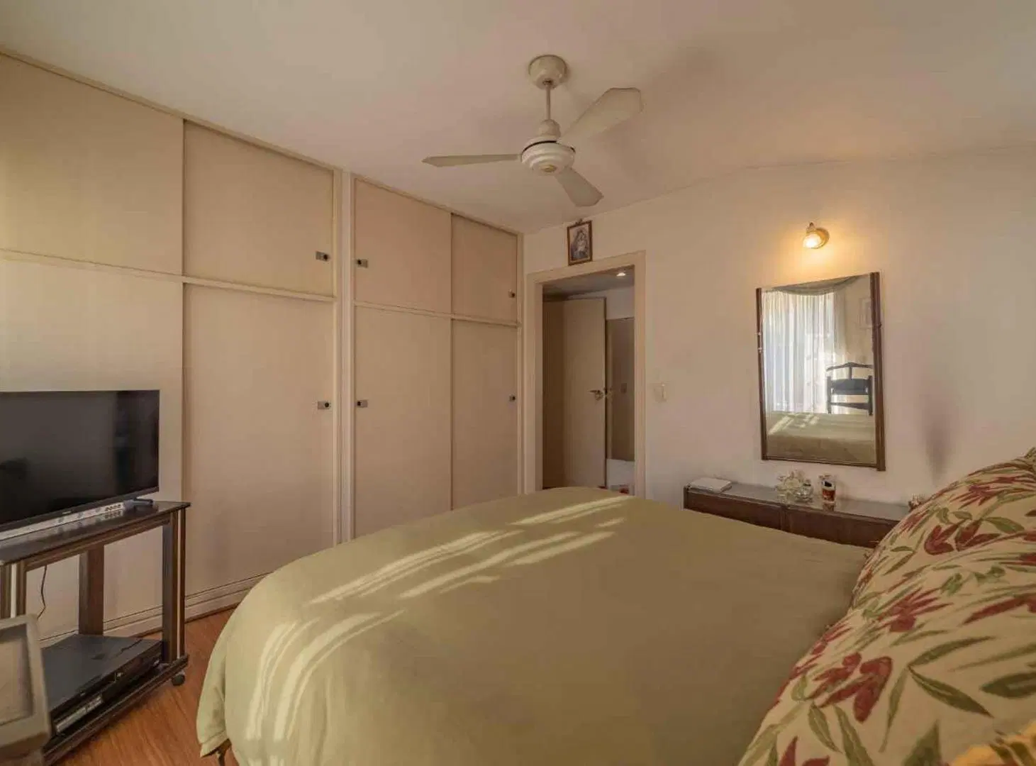 VENTA CASA 6 AMBIENTES CON JARDÍN Y PILETA OLIVOS 8