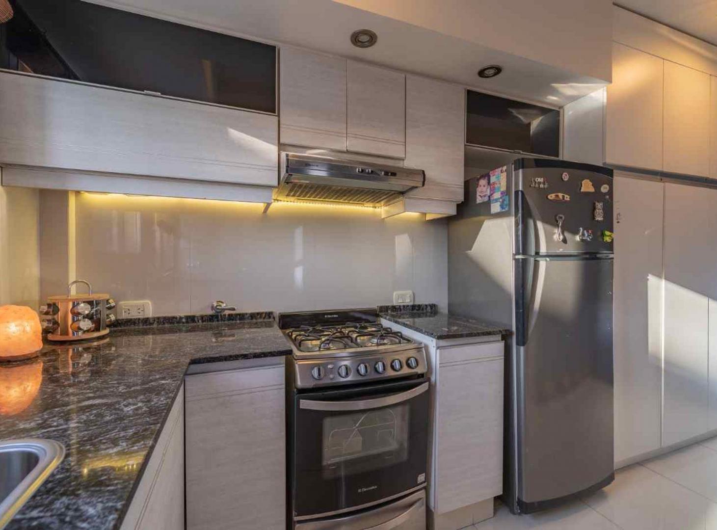 Foto de VENTA DEPTO 2 AMBIENTES RECICLADO EN VILLA DEVOTO, imagen 2