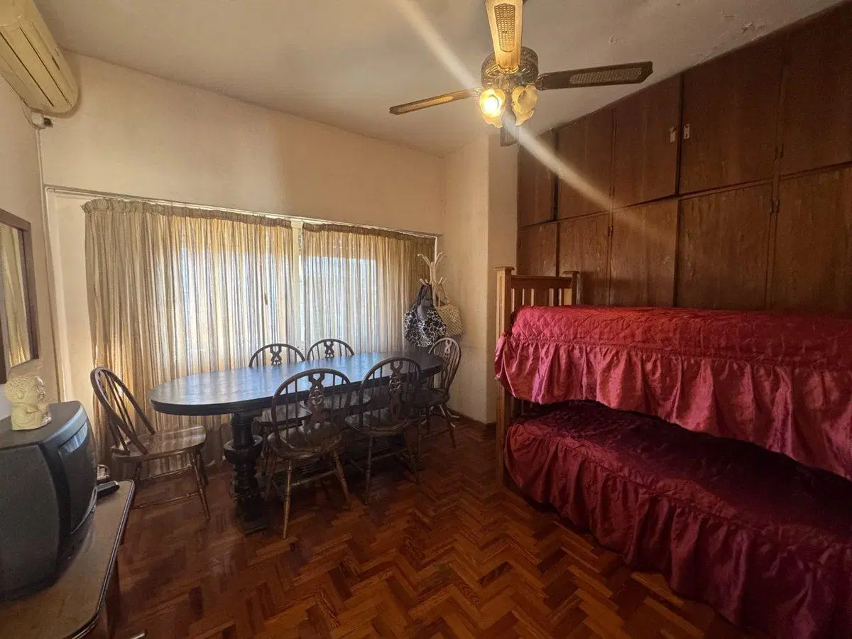 Venta casa Martelli multifamiliar local y cochera 2