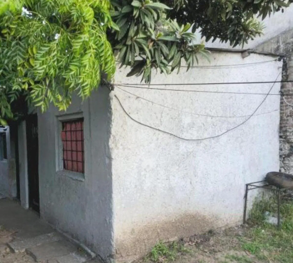 Venta de lote al frente José León Suarez 3