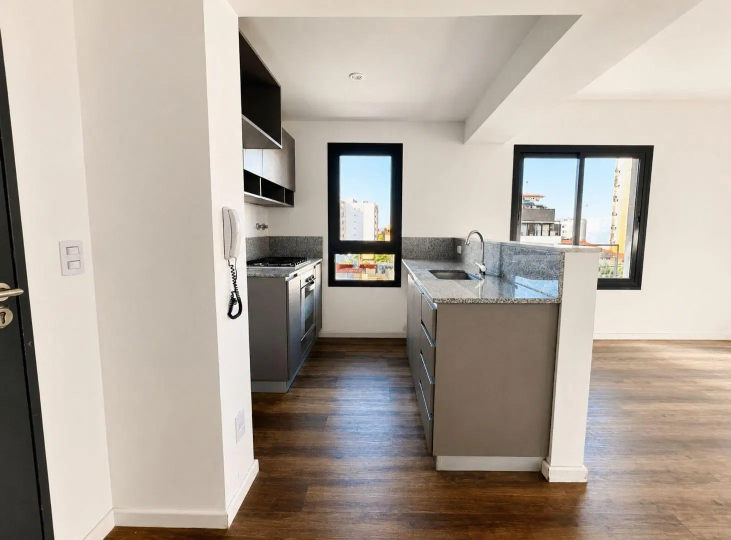 Venta departamento 3 Amb Cochera PRIMA CABALLITO 5
