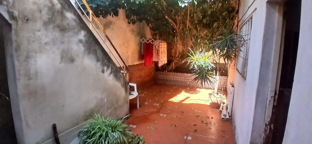 VENTA CASA 4 AMBIENTES CON TERRAZA Y PATIO 4