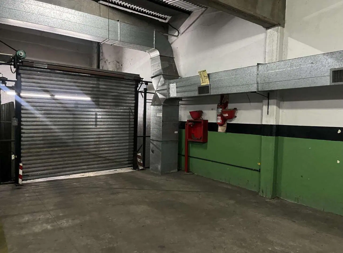 VENTA COCHERA FIJA Y CUBIERTA BALVANERA 5